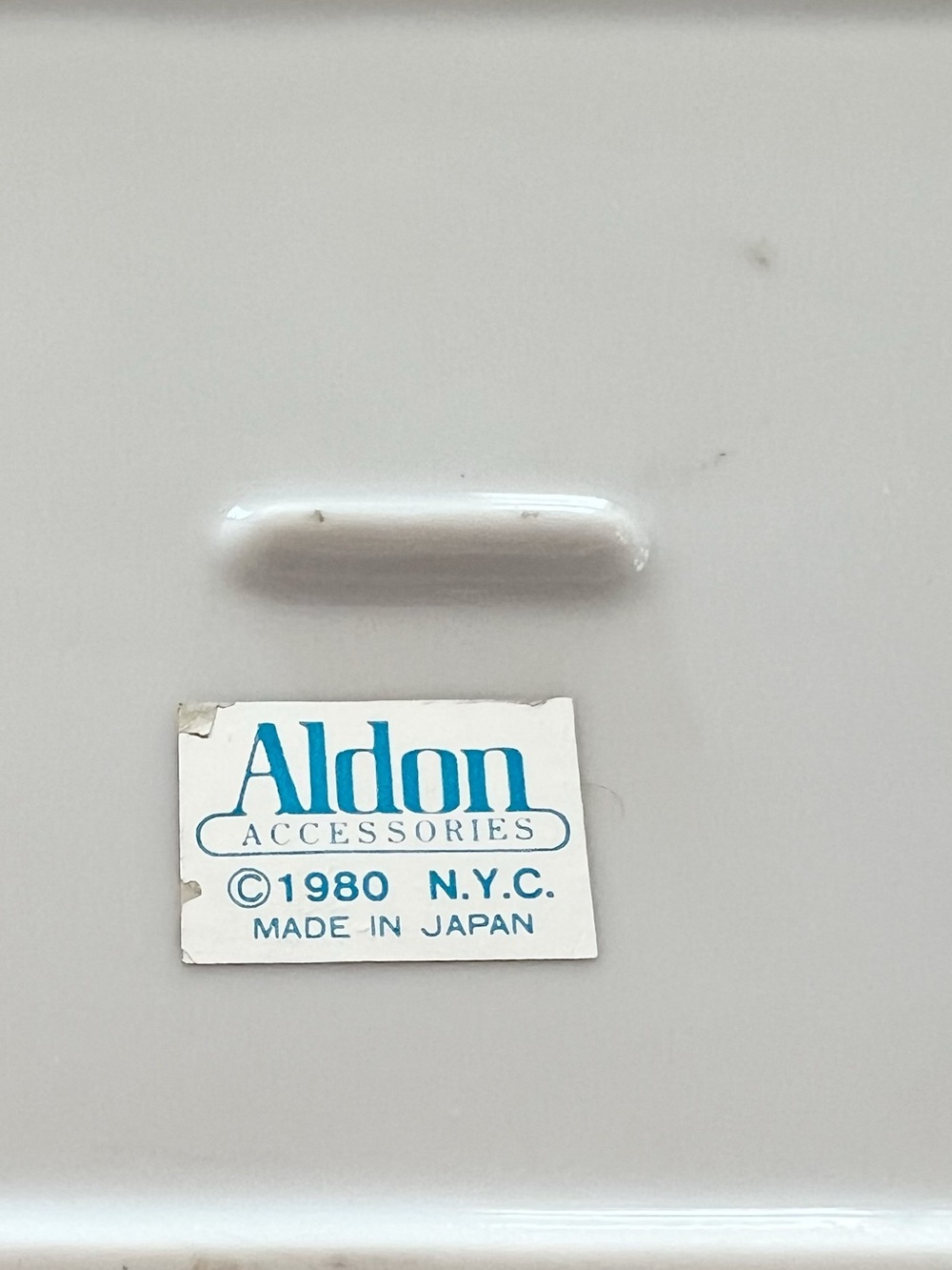 Vintage Rainbow Trinket Box Aldon Accessories N.Y.C. 1980 Made in Japan - Picture 10 of 11
